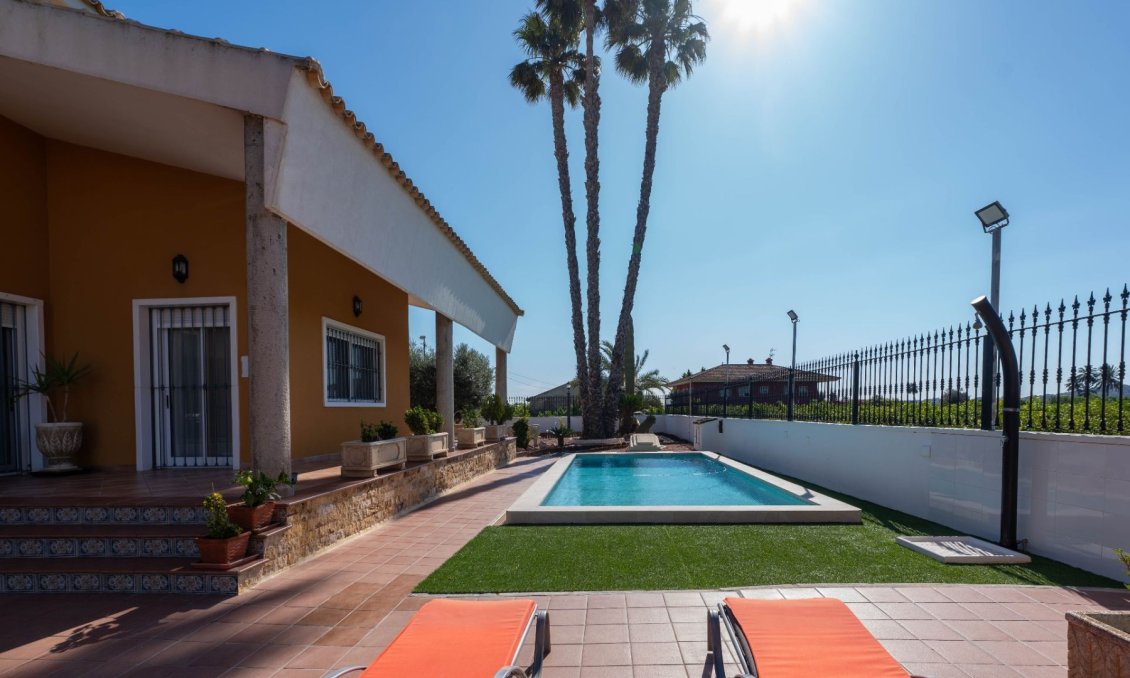 Resale - Villa -
Orihuela - Inland