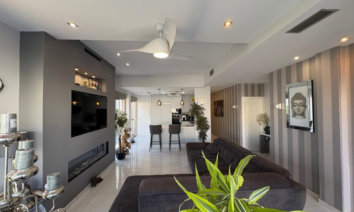 Használt Ingatlanok - Villa -
Orihuela Costa - Costa Blanca