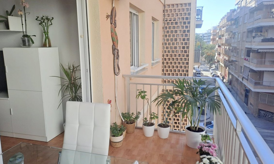 Resale - Apartment -
Torrevieja - Costa Blanca