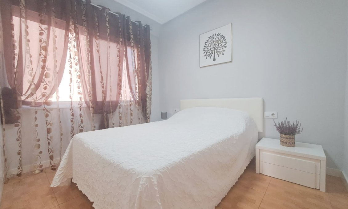 Resale - Apartment -
Torrevieja - Costa Blanca