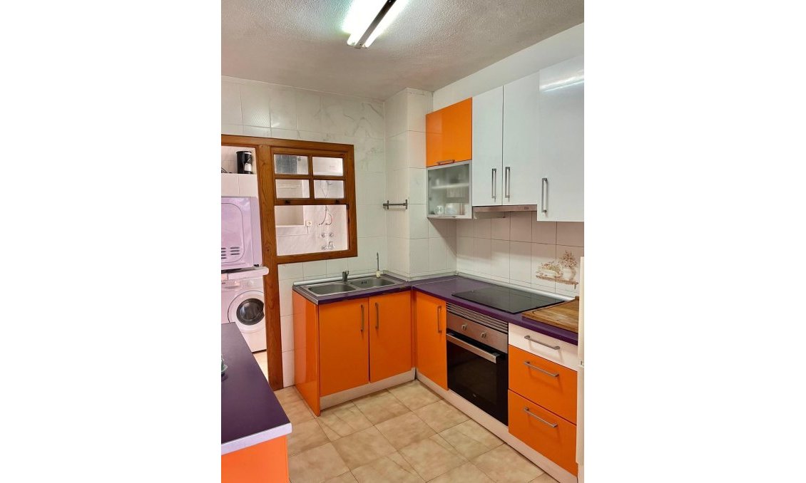 Resale - Apartment -
Torrevieja - Playa de los Locos