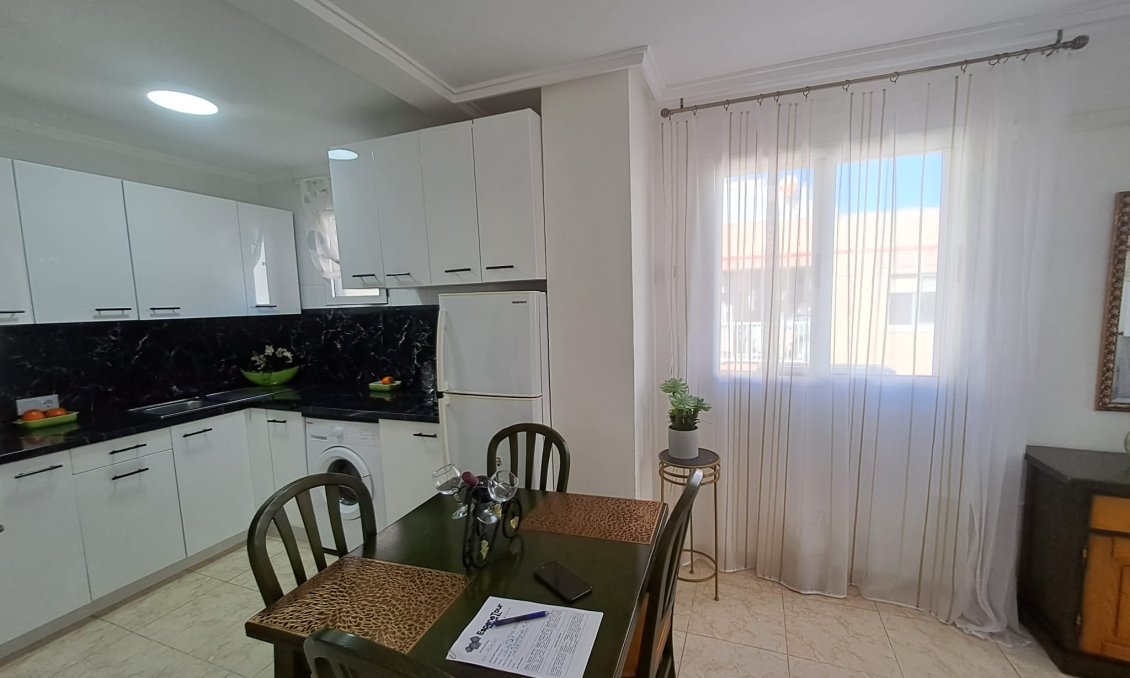 Resale - Apartment -
Torrevieja - Costa Blanca