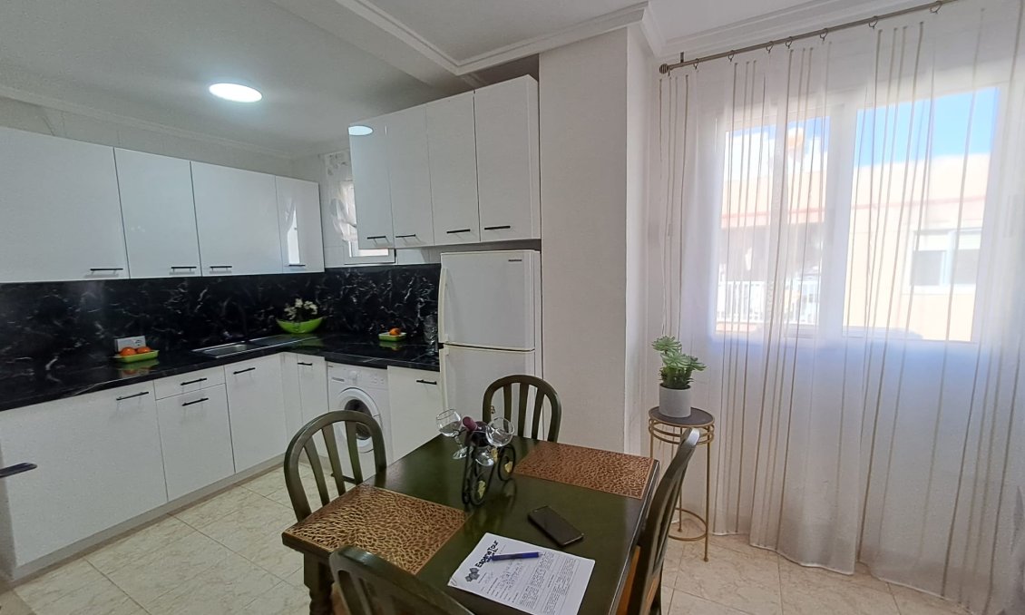 Resale - Apartment -
Torrevieja - Costa Blanca