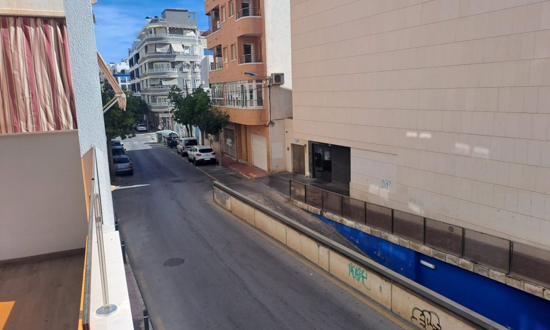 Revânzare - Apartament -
Torrevieja - Costa Blanca