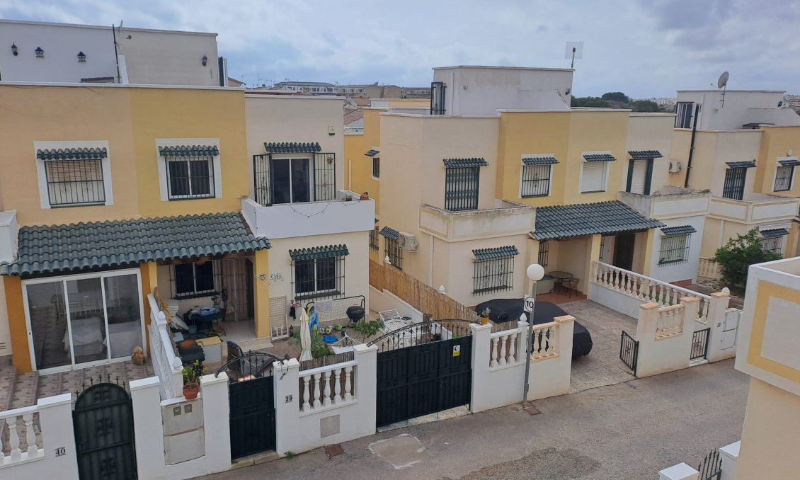 Resale - Town House -
Orihuela Costa - Costa Blanca