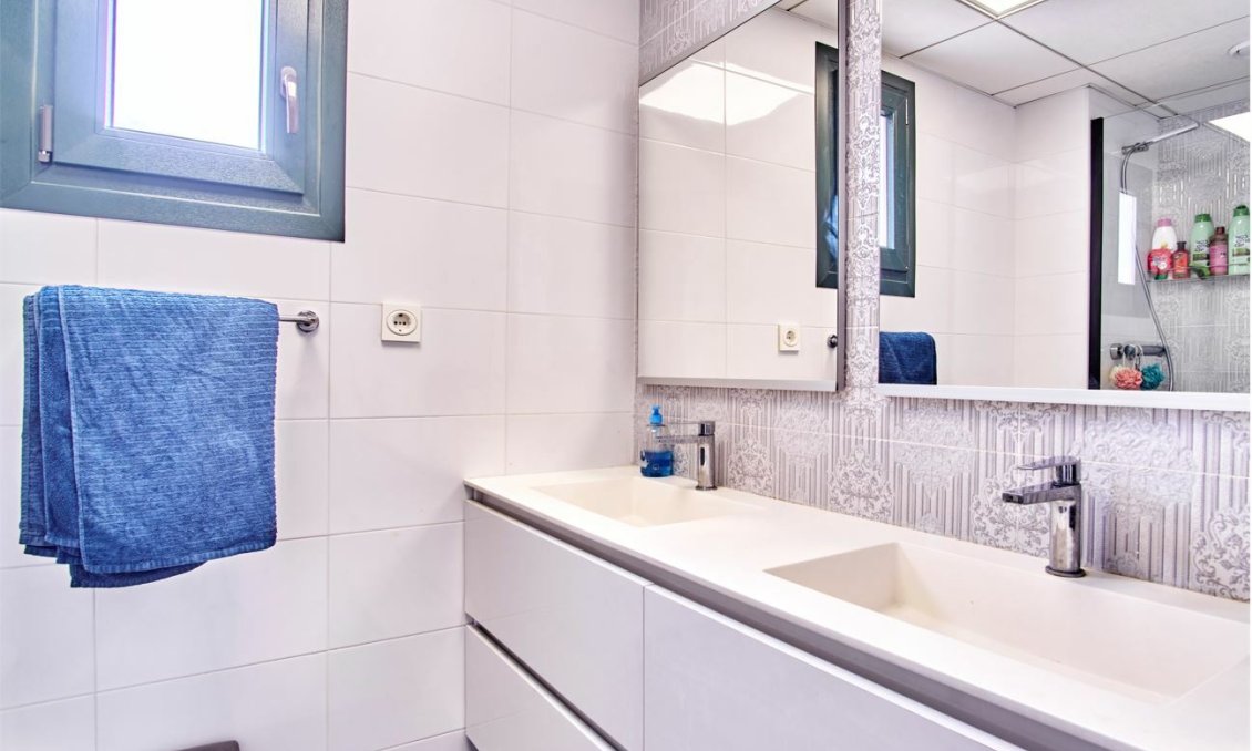 Wiederverkauf - Wohnung -
Mil Palmeras - Costa Blanca