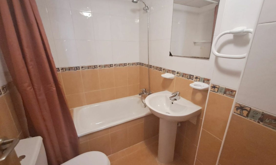 Revente - Appartement -
Guardamar del Segura - Costa Blanca