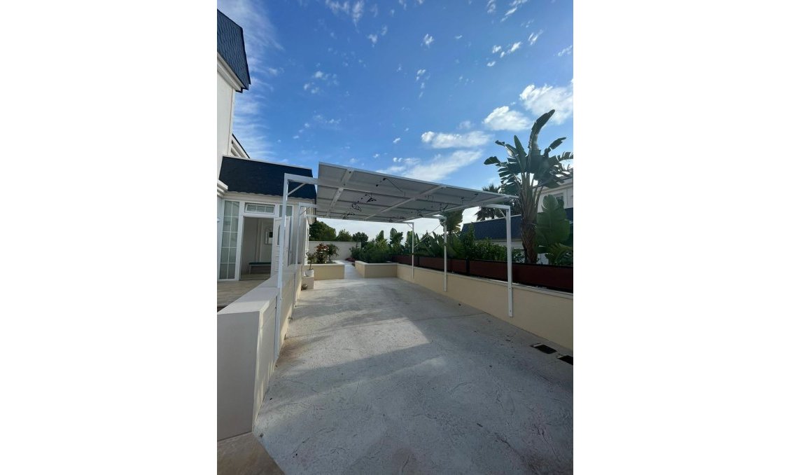Resale - Town House -
Polop - Costa Blanca