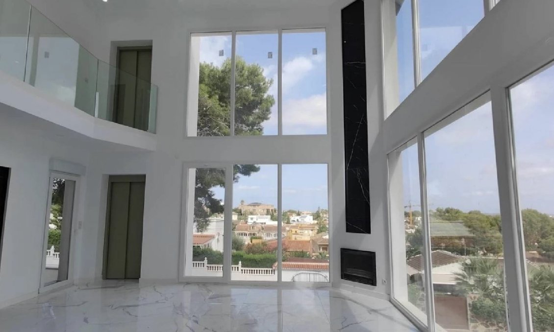 Wiederverkauf - Town House -
Torrevieja - Costa Blanca