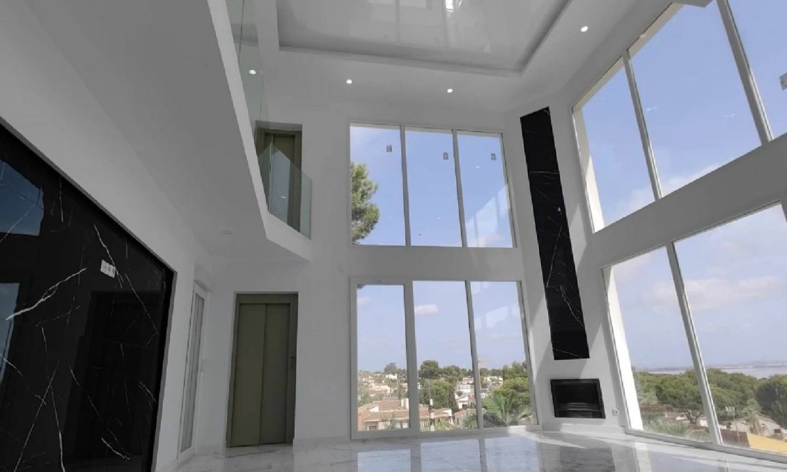 Wiederverkauf - Town House -
Torrevieja - Costa Blanca