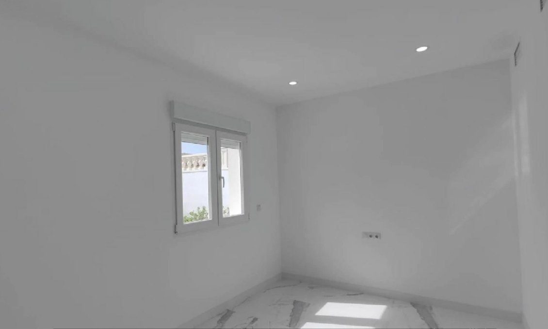 Wiederverkauf - Town House -
Torrevieja - Costa Blanca