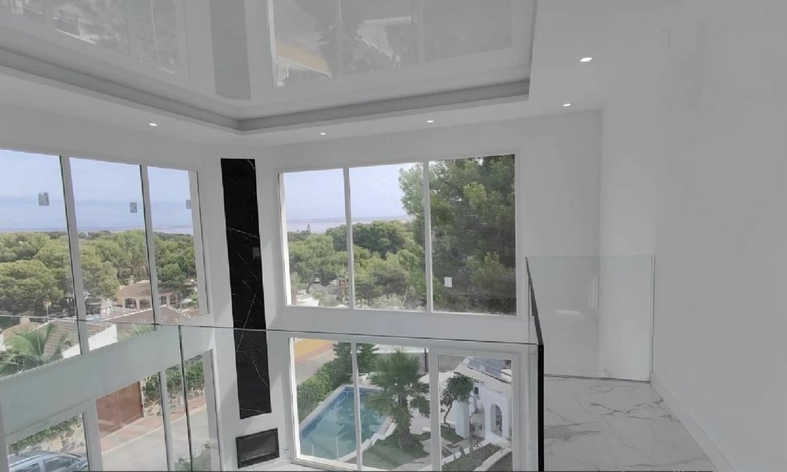 Wiederverkauf - Town House -
Torrevieja - Costa Blanca