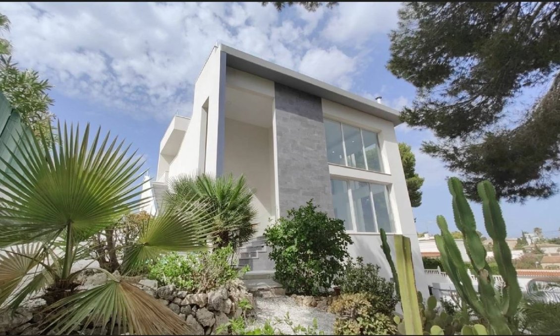 Wiederverkauf - Town House -
Torrevieja - Costa Blanca