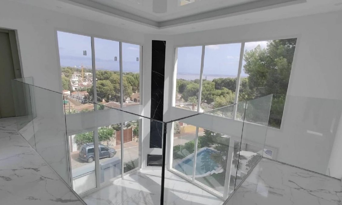 Wiederverkauf - Town House -
Torrevieja - Costa Blanca