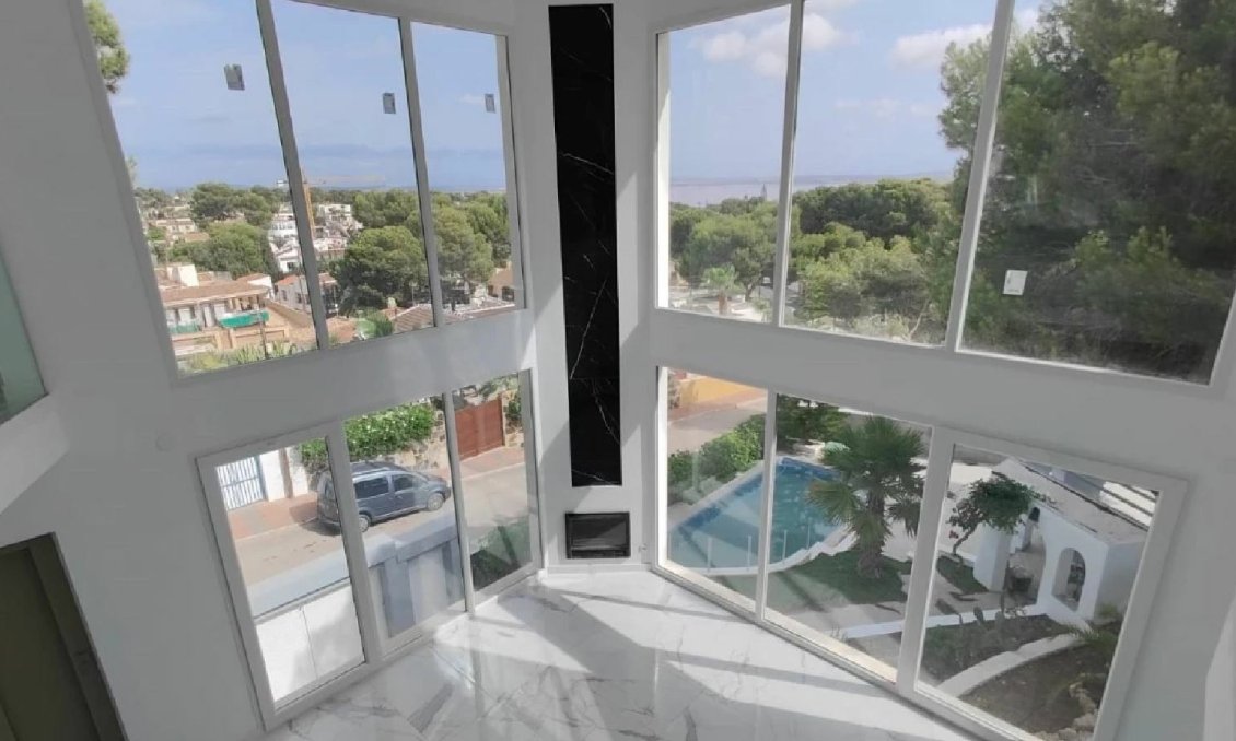 Wiederverkauf - Town House -
Torrevieja - Costa Blanca