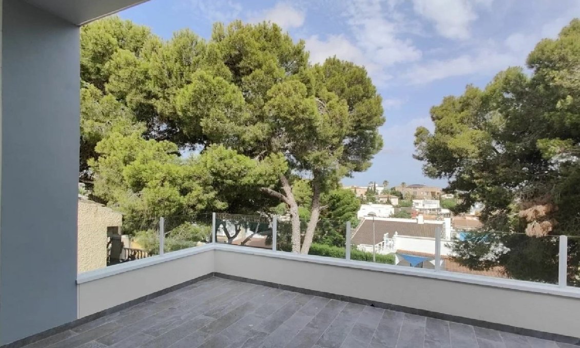 Wiederverkauf - Town House -
Torrevieja - Costa Blanca