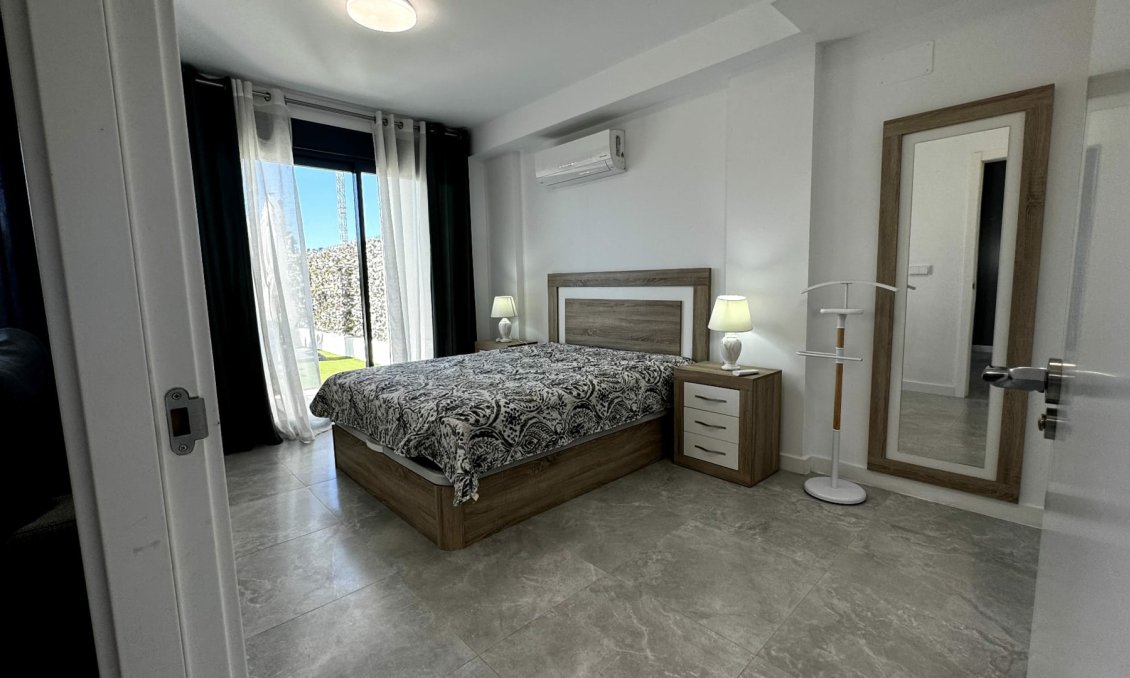 Revânzare - Town House -
Benidorm - Costa Blanca