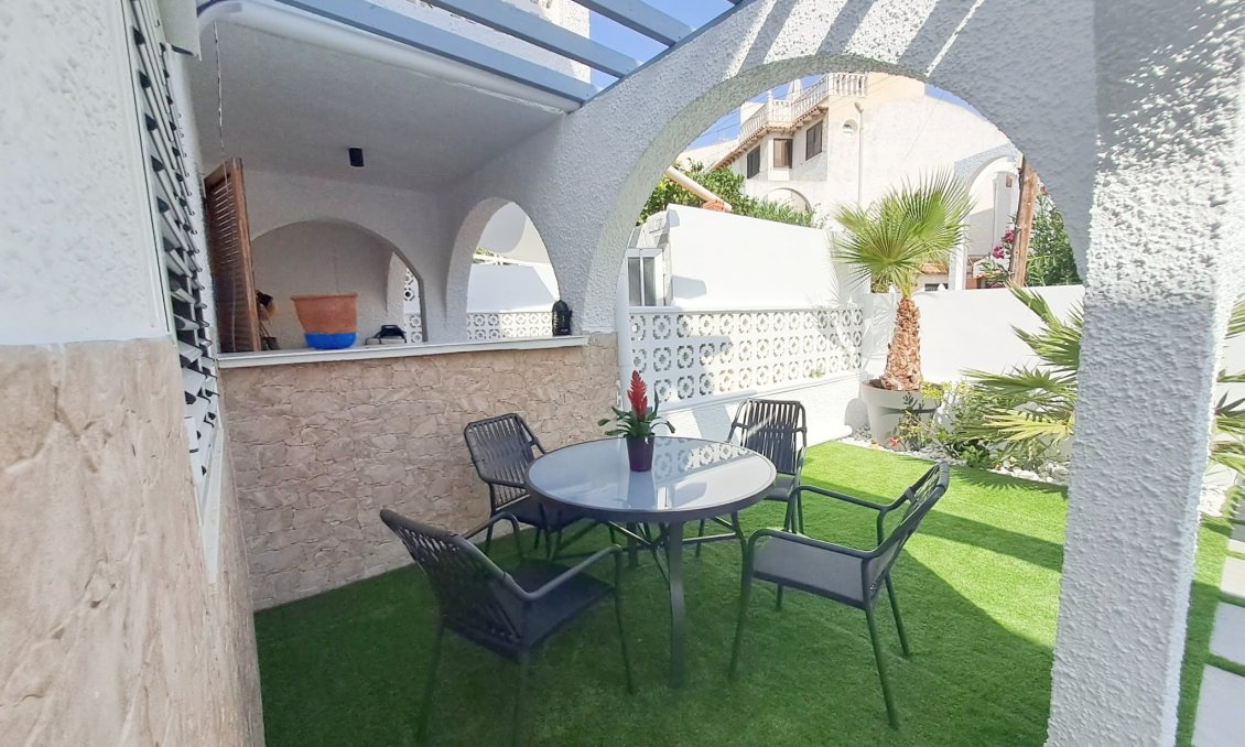 Wiederverkauf - Town House -
Torrevieja - Costa Blanca