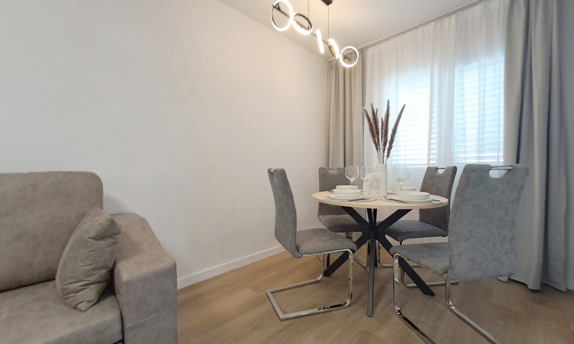 Wiederverkauf - Town House -
Torrevieja - Costa Blanca