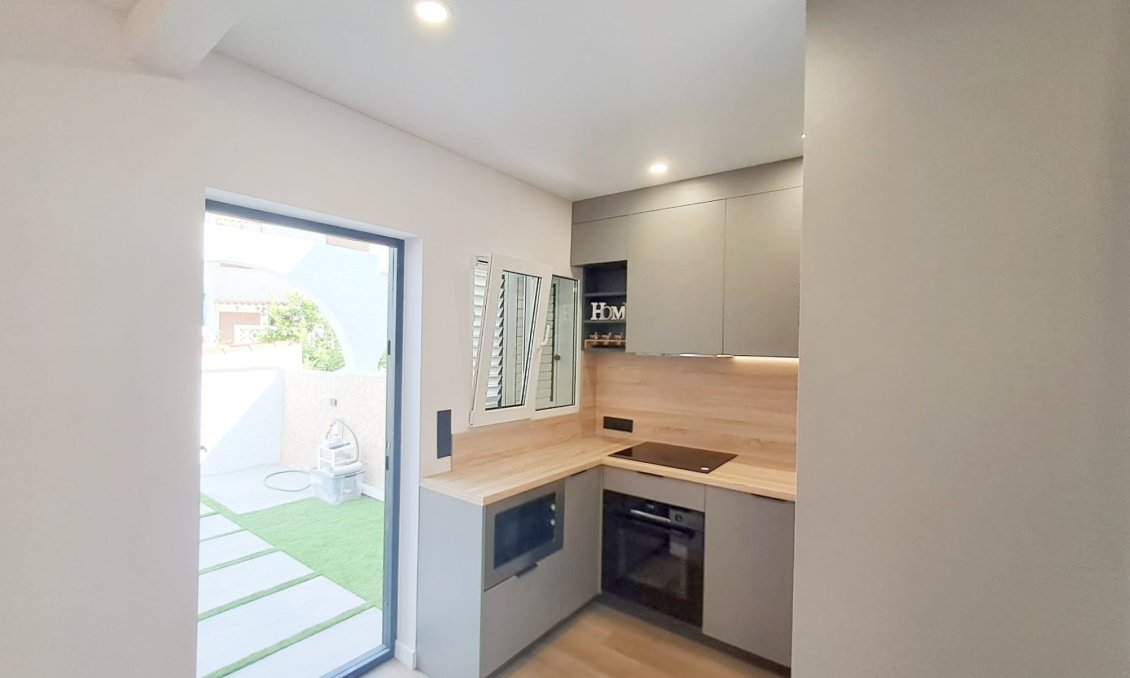 Wiederverkauf - Town House -
Torrevieja - Costa Blanca