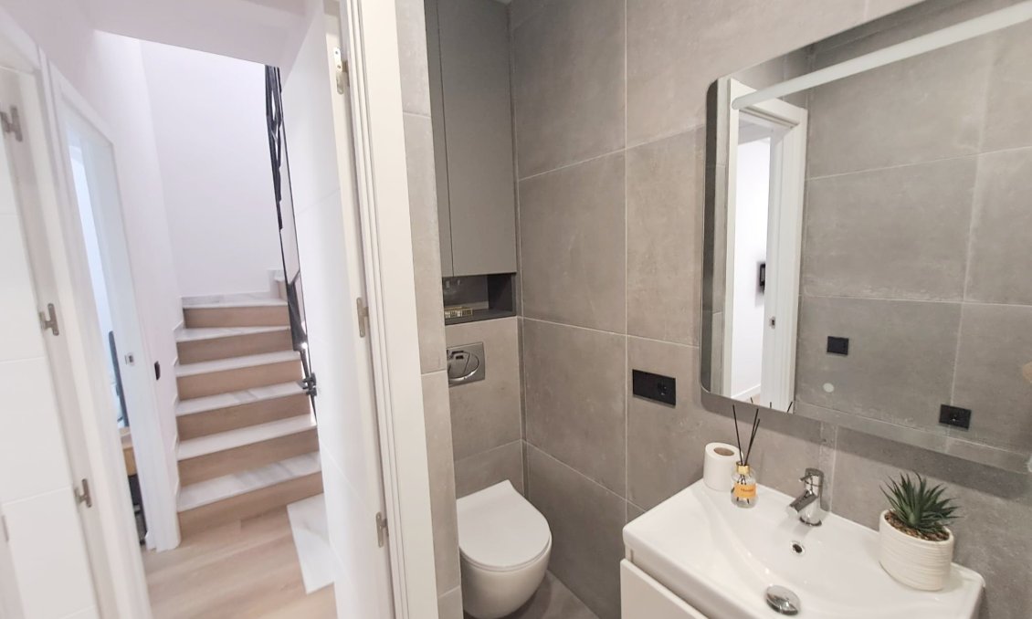 Wiederverkauf - Town House -
Torrevieja - Costa Blanca