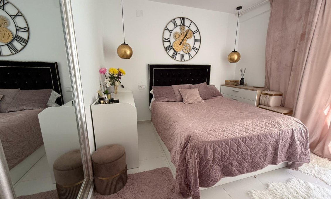 Használt Ingatlanok - Apartman -
Torrevieja - Costa Blanca