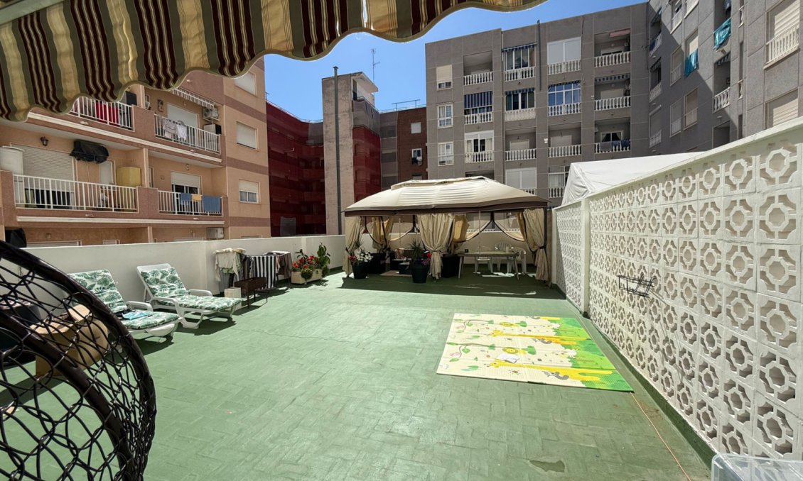 Használt Ingatlanok - Apartman -
Torrevieja - Costa Blanca