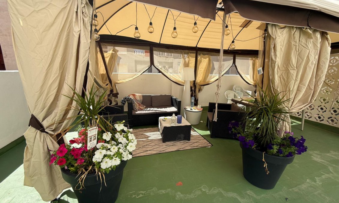 Használt Ingatlanok - Apartman -
Torrevieja - Costa Blanca