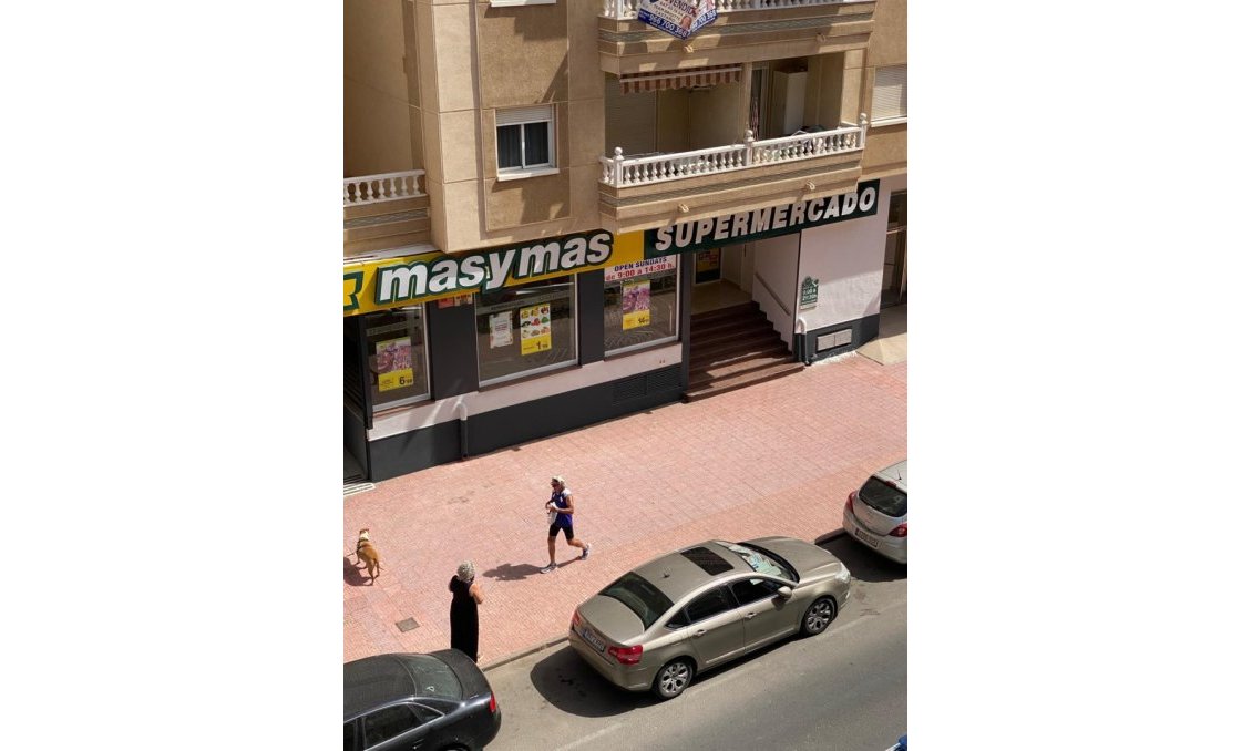 Revânzare - Apartament -
Torrevieja - Costa Blanca