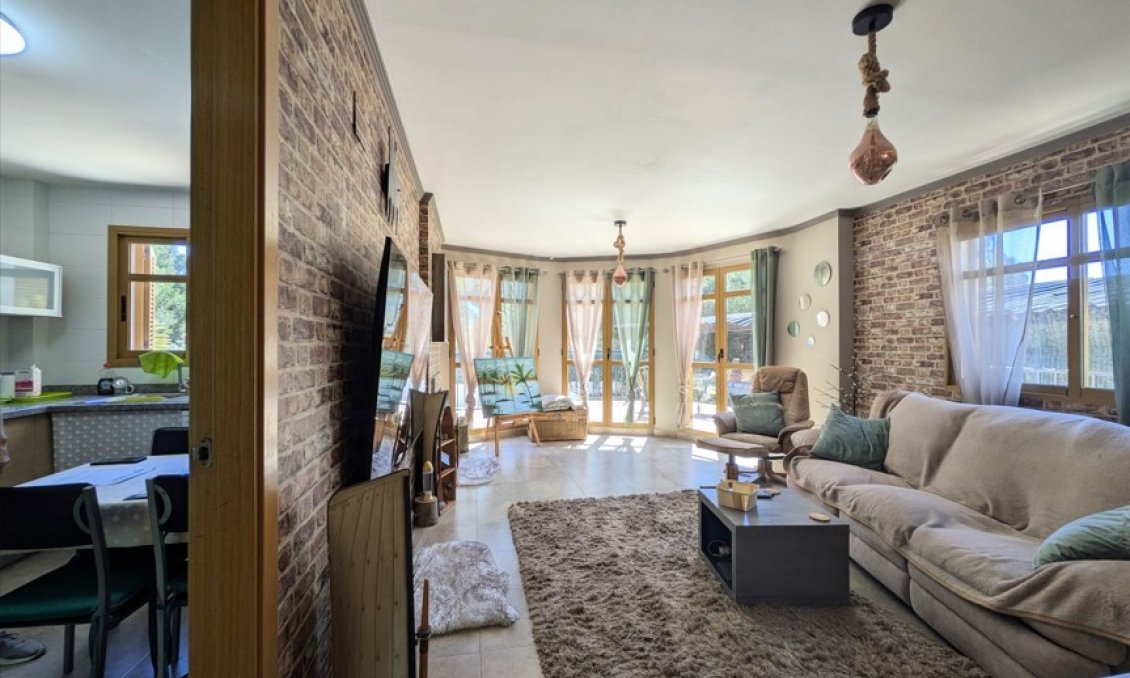 Resale - Town House -
Benidorm - Costa Blanca