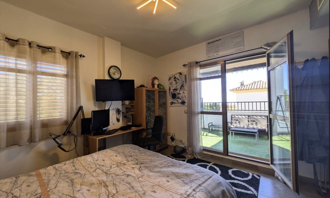 Resale - Town House -
Benidorm - Costa Blanca