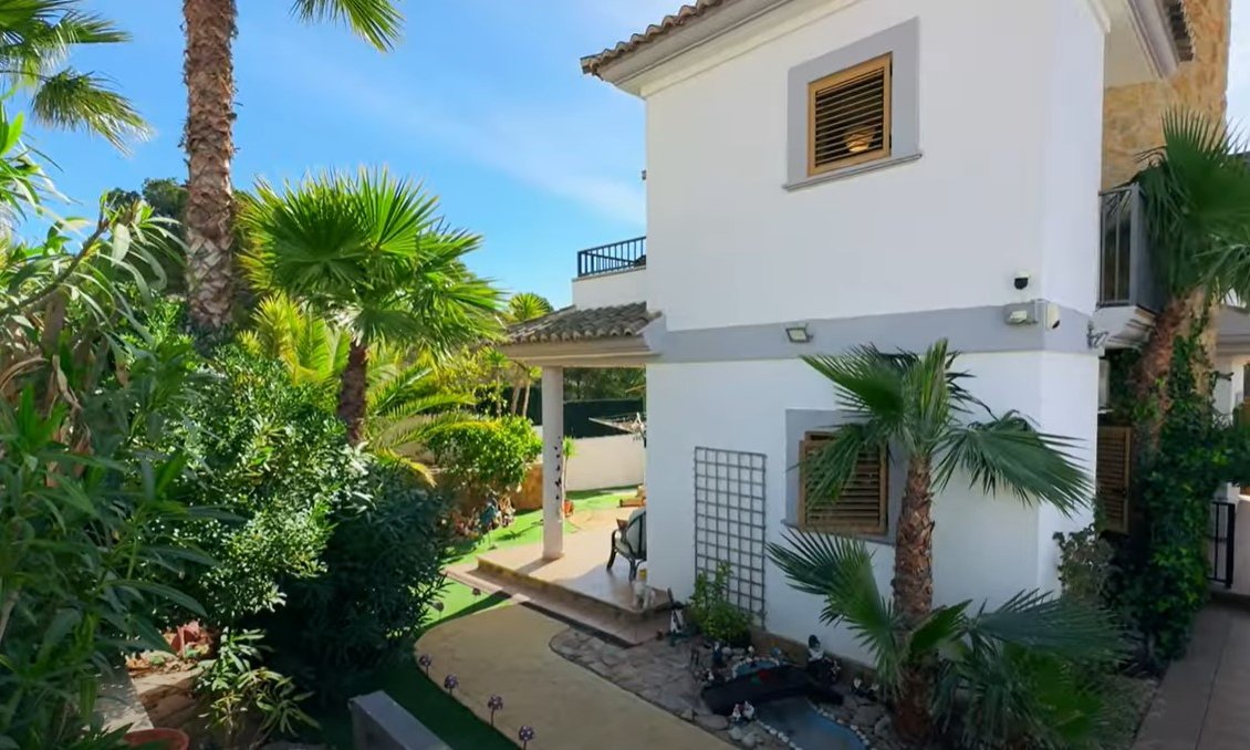 Resale - Town House -
Benidorm - Costa Blanca