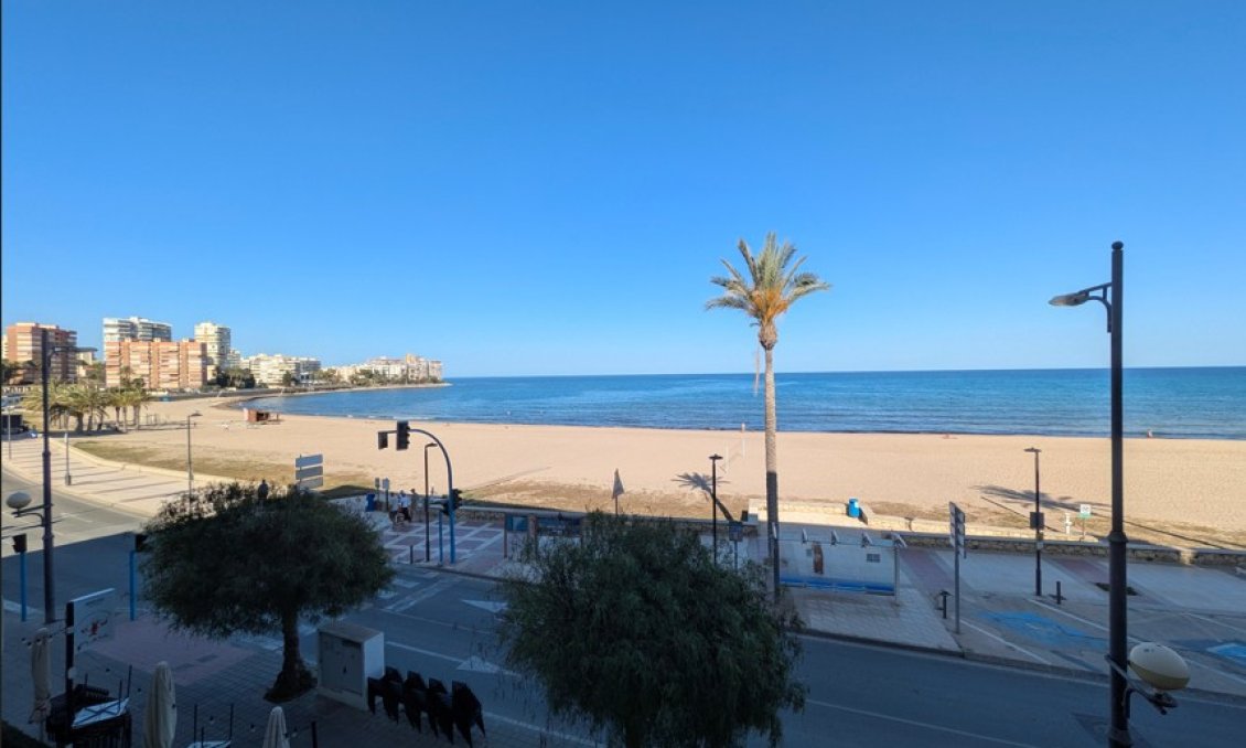 Wiederverkauf - Wohnung -
El Campello - Costa Blanca