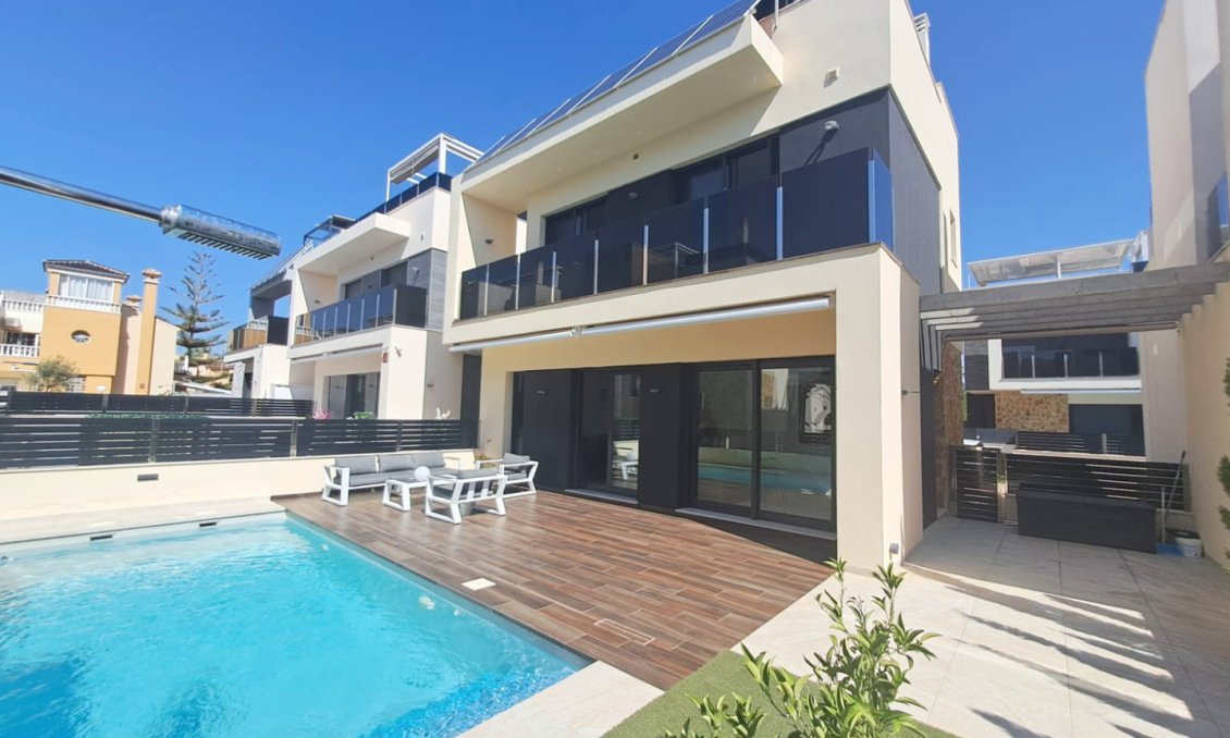 Resale - Town House -
Orihuela Costa - Costa Blanca