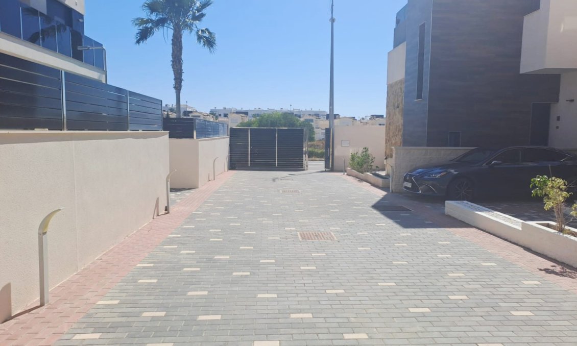 Resale - Town House -
Orihuela Costa - Costa Blanca