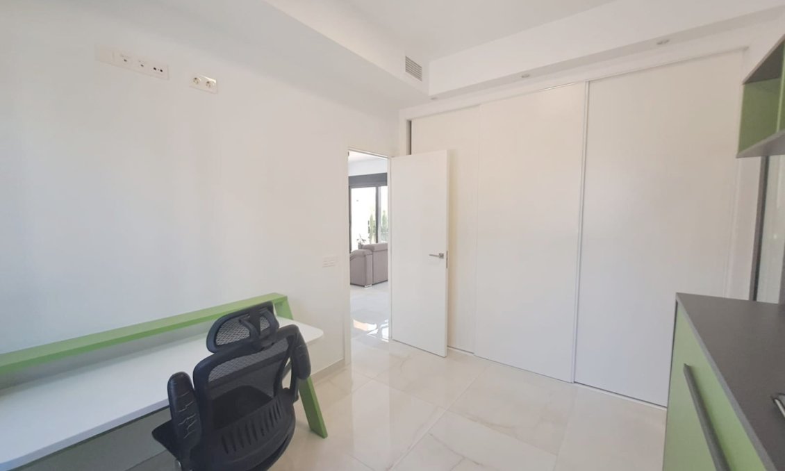 Resale - Town House -
Orihuela Costa - Costa Blanca