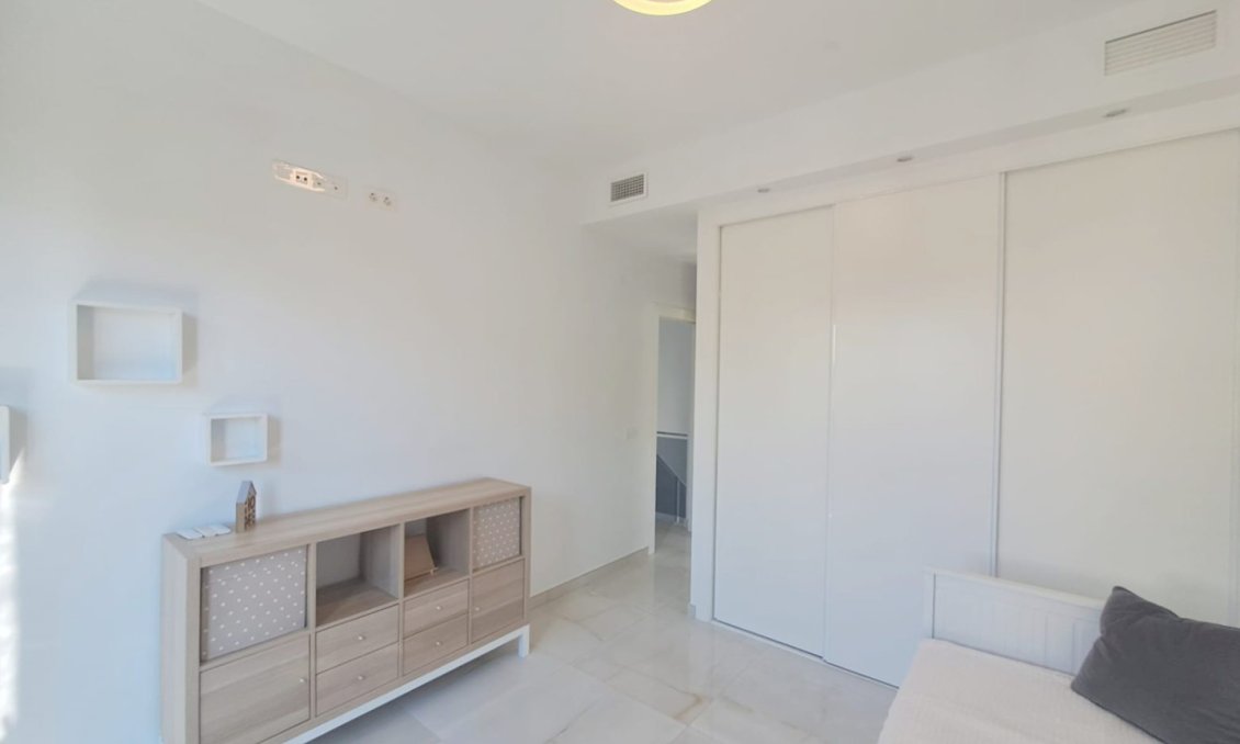 Resale - Town House -
Orihuela Costa - Costa Blanca