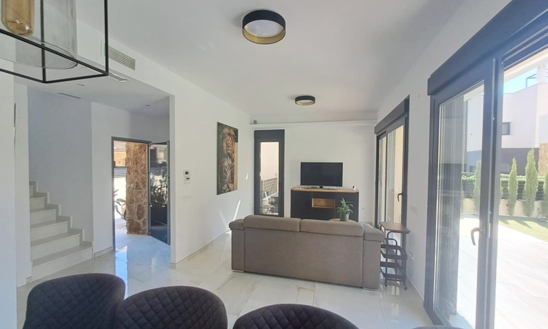 Resale - Town House -
Orihuela Costa - Costa Blanca