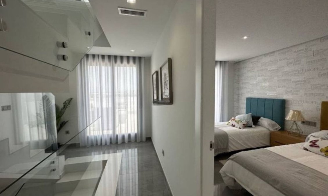 Resale - Town House -
Torrevieja - Costa Blanca