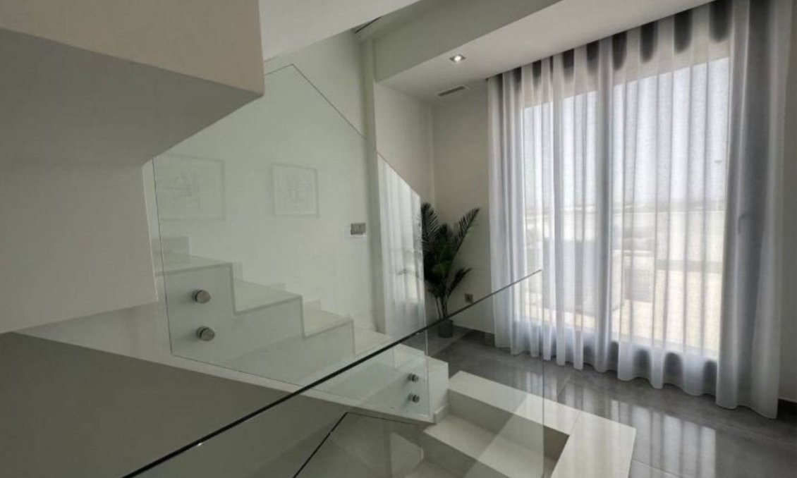 Resale - Town House -
Torrevieja - Costa Blanca