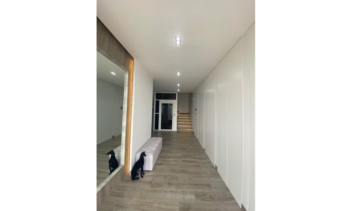 Wiederverkauf - Town House -
El Campello - Costa Blanca