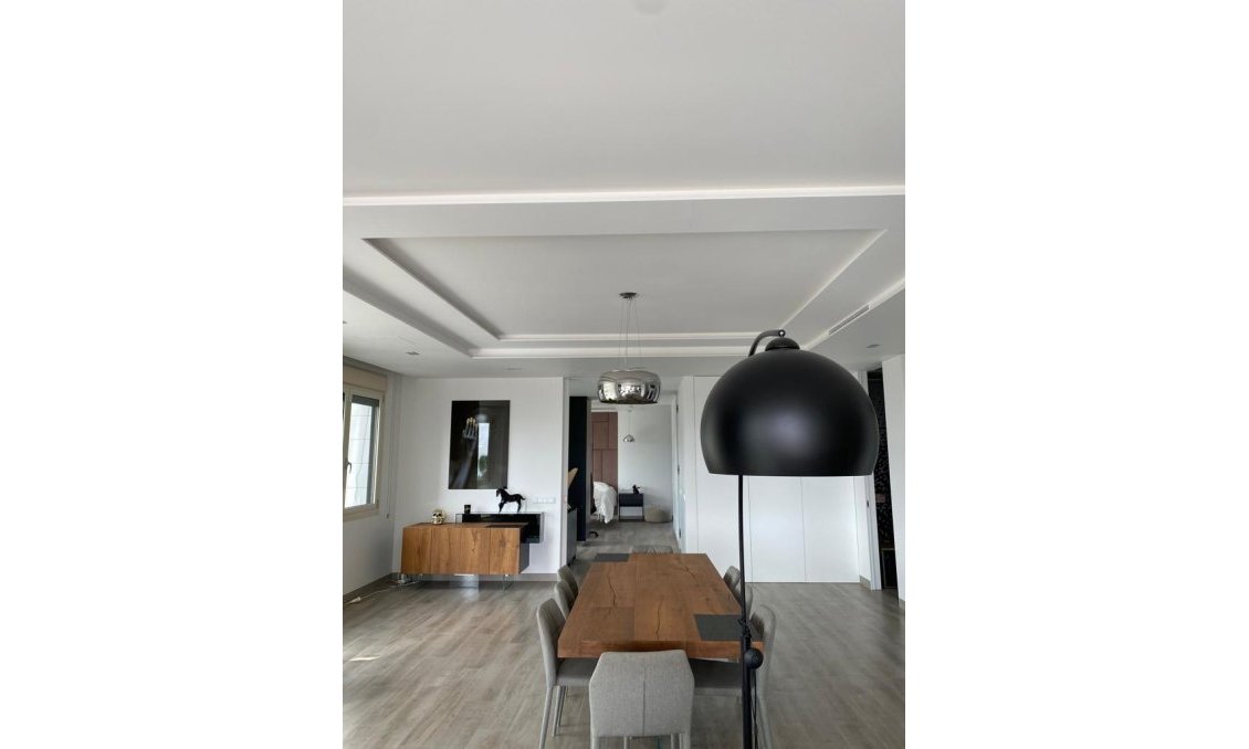 Wiederverkauf - Town House -
El Campello - Costa Blanca