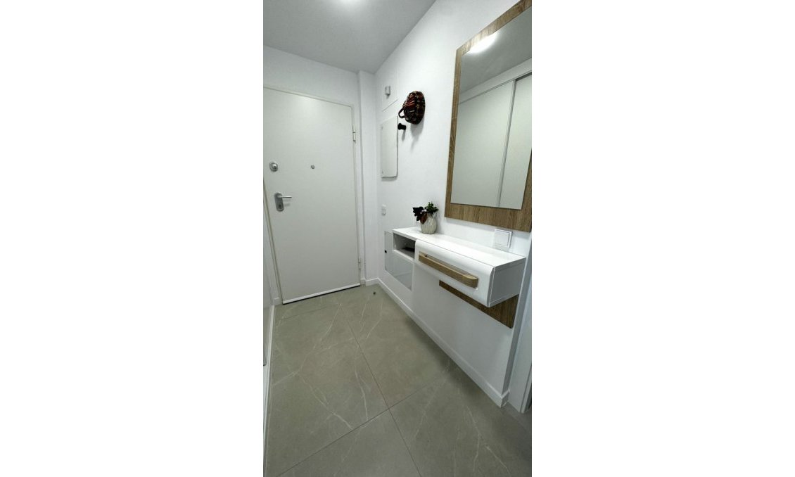 Revânzare - Apartament -
Benidorm - Costa Blanca