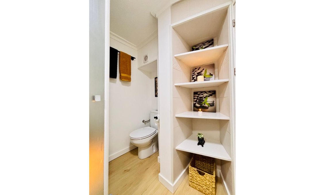 Resale - Apartment -
Torrevieja - Costa Blanca