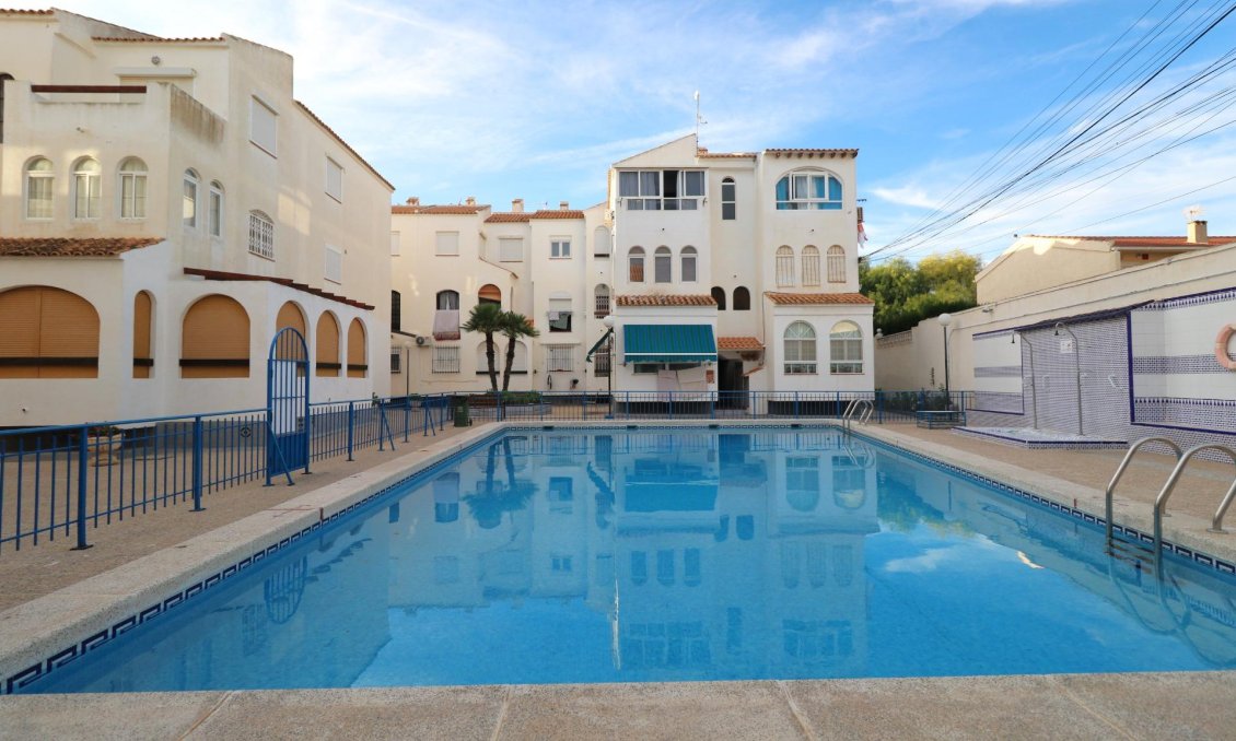 Resale - Apartment -
Torrevieja - Playa De Los Naufragos