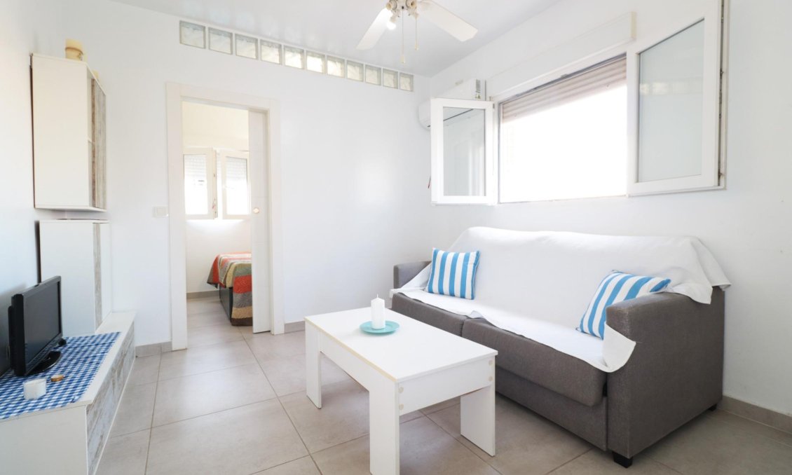 Resale - Apartment -
Torrevieja - Playa De Los Naufragos