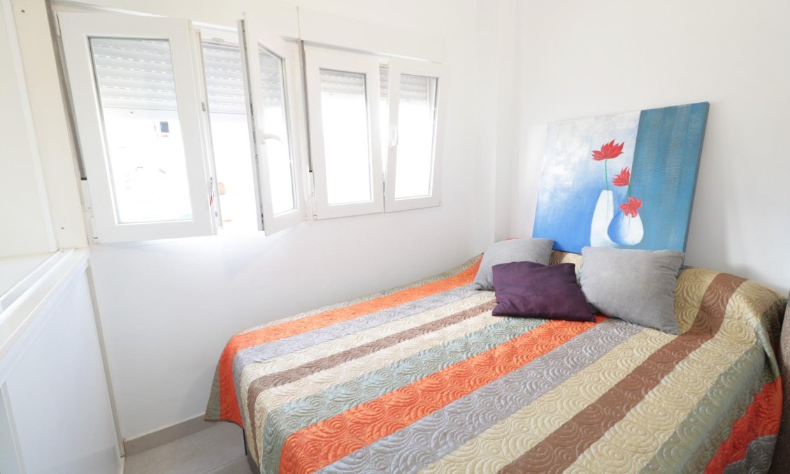 Resale - Apartment -
Torrevieja - Playa De Los Naufragos