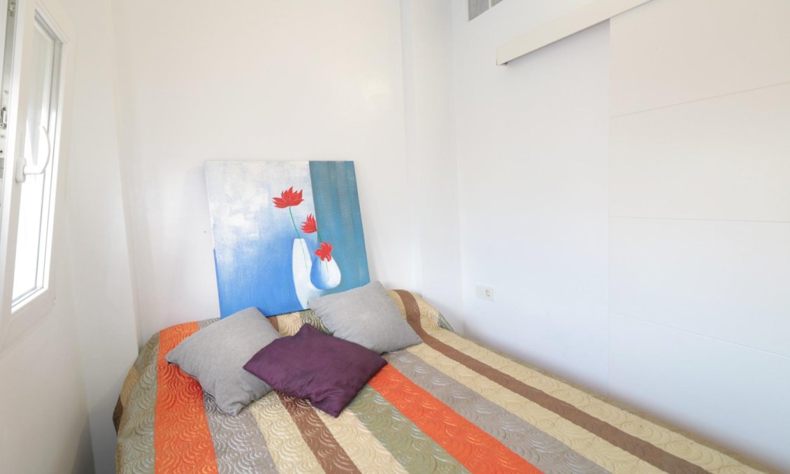 Resale - Apartment -
Torrevieja - Playa De Los Naufragos