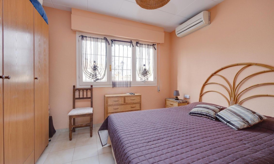 Wiederverkauf - Villa -
Orihuela Costa - La Florida