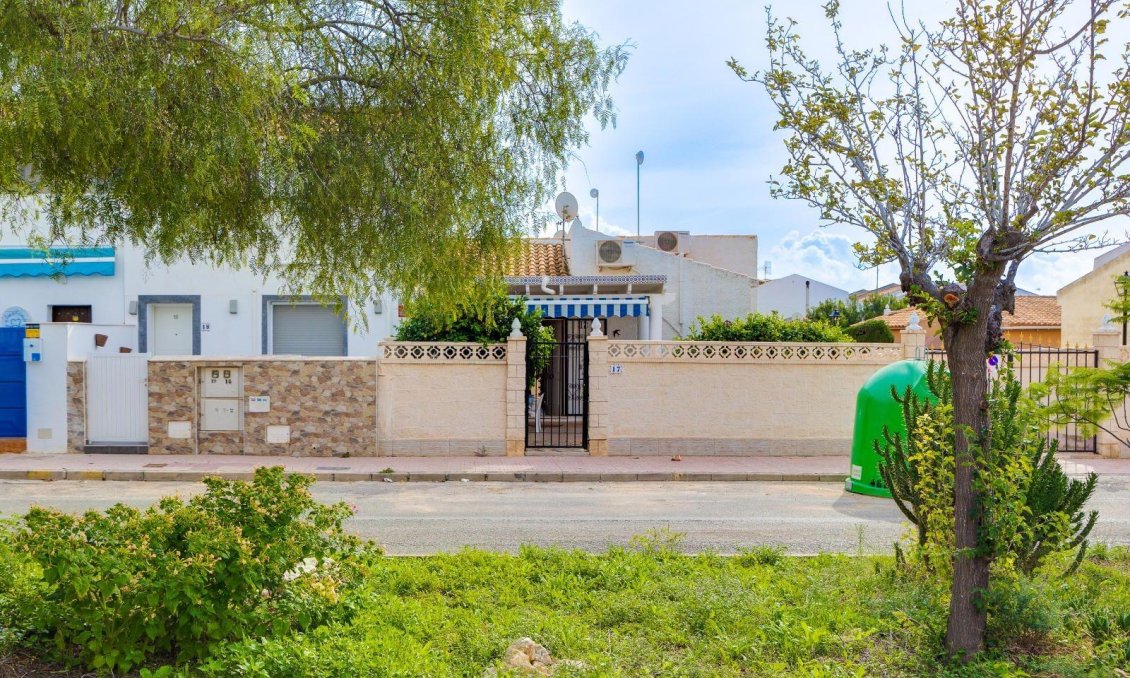 Wiederverkauf - Villa -
Orihuela Costa - La Florida